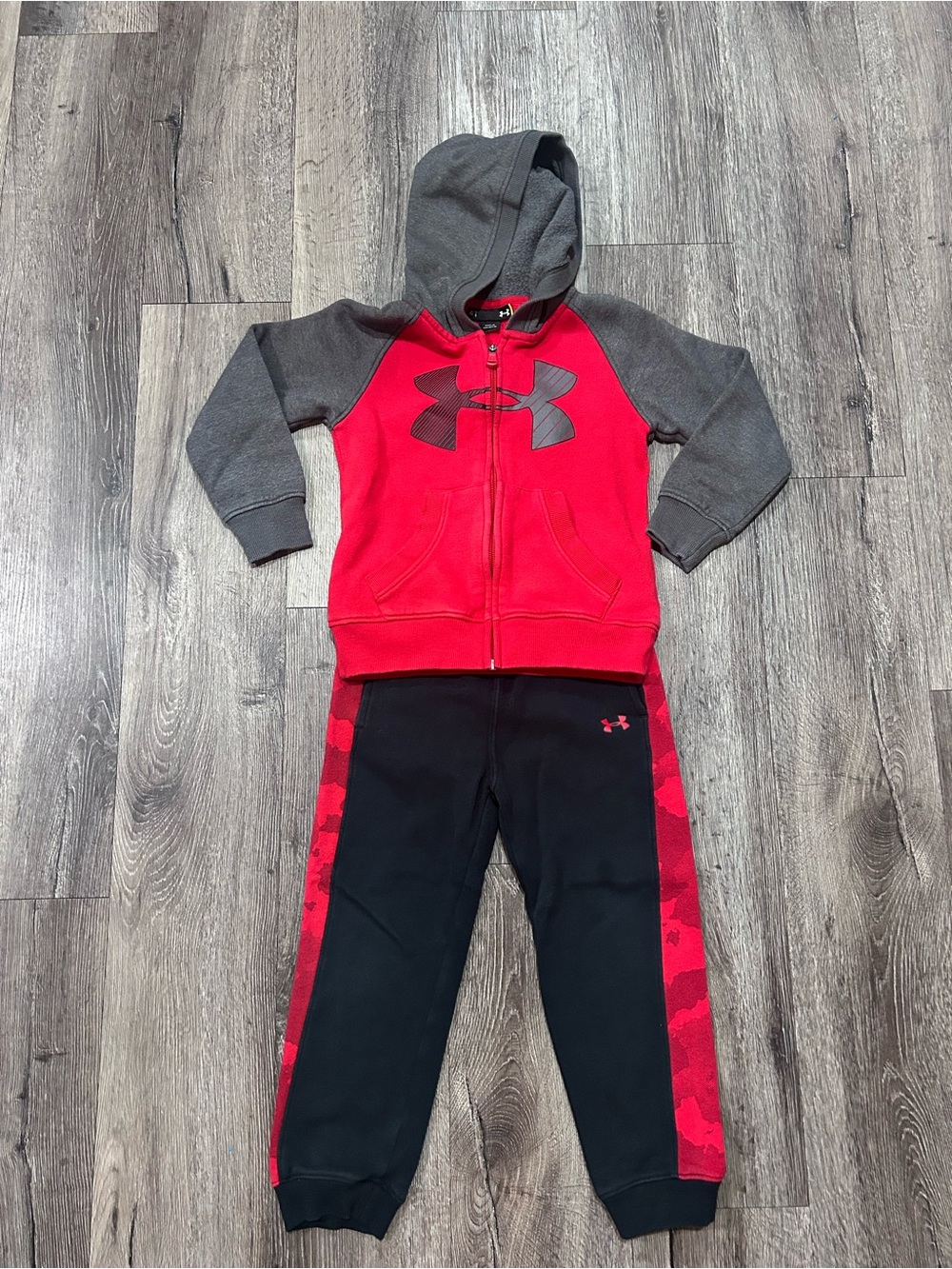 Under Armour Kids Red, Gray & Black Hoodie and Joggers Set